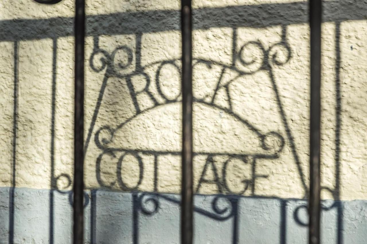 Rock Cottage - 3 Bedroom Holiday Home - Фишгард Экстерьер фото